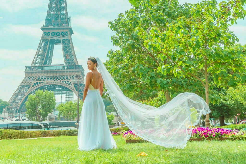 Vow renewal, photoshoot in Paris